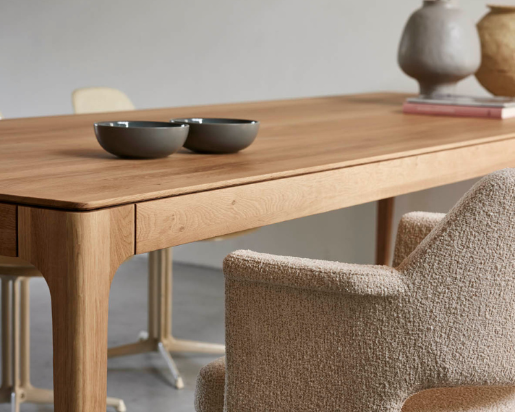 eikenhouten tafel Rikke